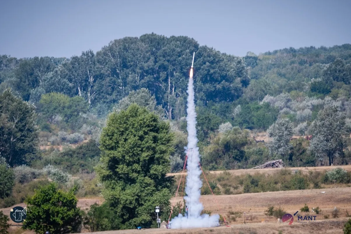 Műhold egy üdítősdobozban – ilyen volt a CanSat Hungary 2026 döntője